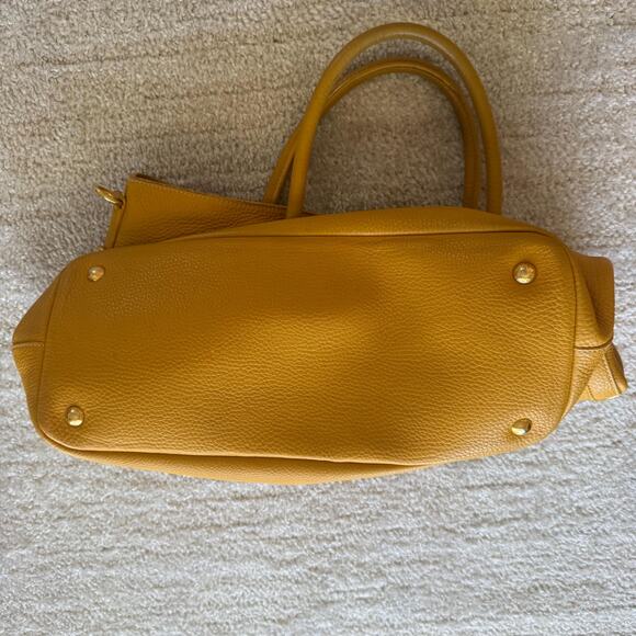 Authentic Prada mustard yellow leather tote bag - Picture 8 of 8